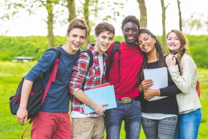 La-diferencia-entre-pre-adolescentes-y-adolescentes-e1455633796259